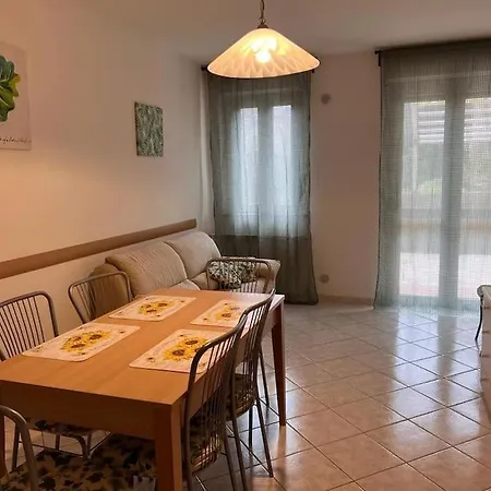Tranquillo Con Patio E Piscina Apartment