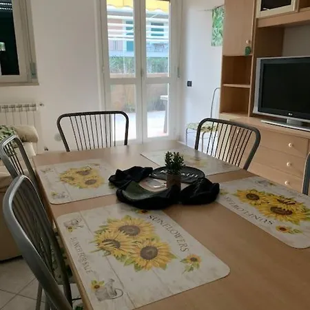 Tranquillo Con Patio E Piscina