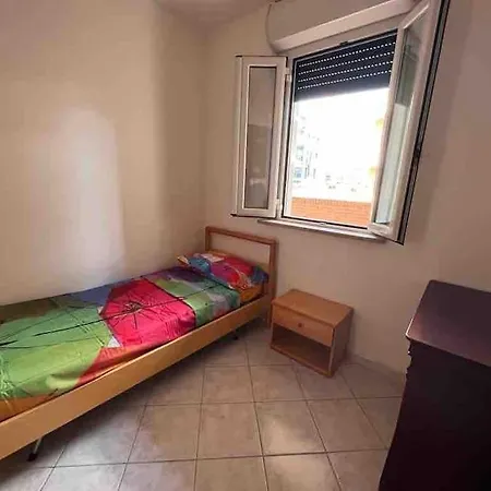 Apartment Tranquillo Con Patio E Piscina La Caduta